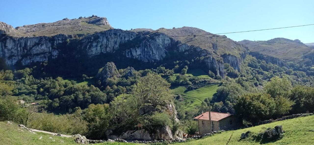 Amplia Y Comoda Casa De Piedra Con Porche Y Jardin San Roque de Ríomiera Zewnętrze zdjęcie